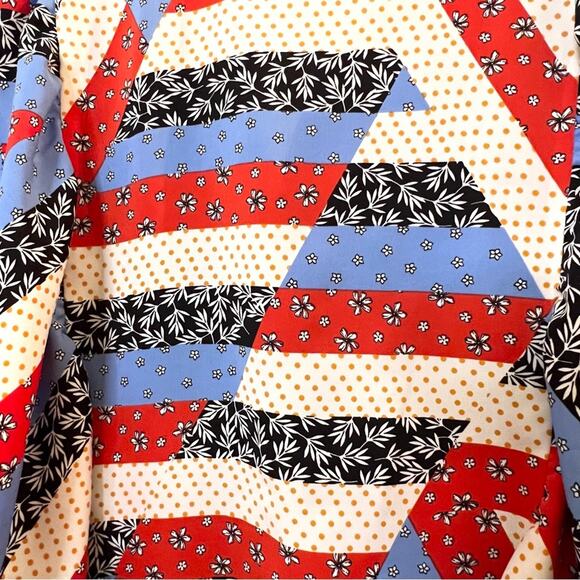 Jade Melody Tan Quilty Red White and BLue Patchwork Print M - Picture 4 of 12